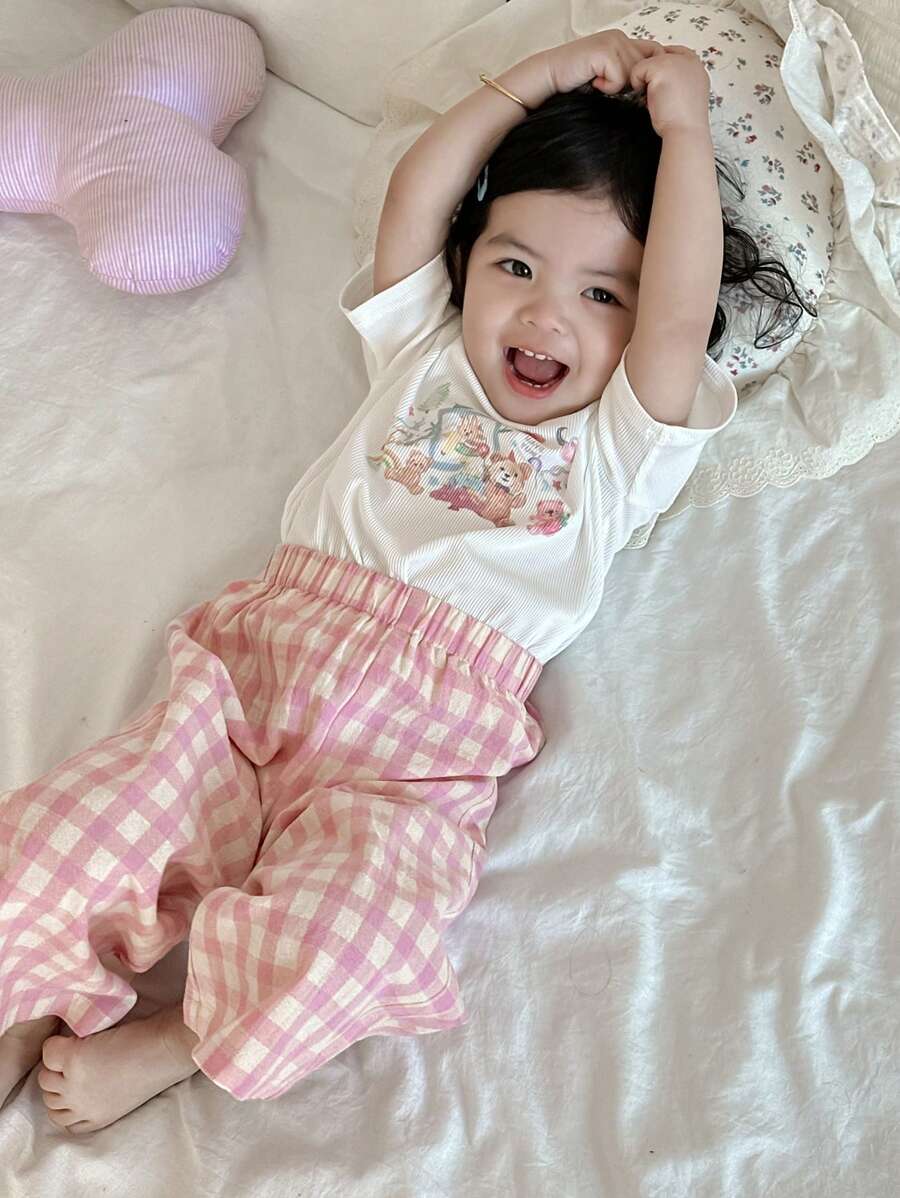 Dazy Kids Baby Girls Casual Printed Round Neck Short Sleeve Top And Loose Fit Pants Loungewear Set - Pink - View 1