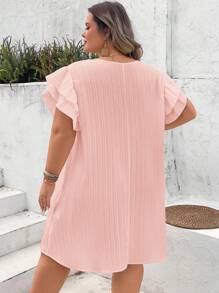 SHEIN CURVE+ Plus Size Women Solid Color Round Neck Ruffle Hem Loose Casual Dress,Summer Outfits For Women,Sun Dresses For Women Beach Outfits For Woman/Beach Dress/Beach Vacation Outfits/Beach Essentials / Graduation/Tea Party Dress Summer/Country/Beach Vacation Outfits/Beach Outfits/Beach Wear - Baby Pink - View 2