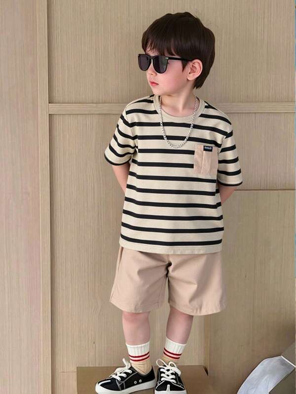 SHEIN 2pcs/Set Young Boys Casual Comfortable Versatile Striped Print Contrast Color Pocket Round Neck Short Sleeve T-Shirt And Plain Shorts Outfit