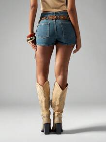 MISSGUIDED Minifalda vaquera con pantalón corto incorporado de talle alto, en estilo vaquero occidental para festivales y conciertos, con desgaste y bordes crudos, para verano y primavera