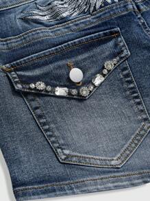 ROMWE Grunge Punk Plus Size Butterfly Embroidery Pocket Rhinestone Sexy Denim Shorts - Blue - View 4