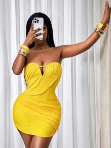 BamGleam Yellow Elastic Strapless V-Neck Mini Sexy Hip Hugging Skirt - Yellow - View 5