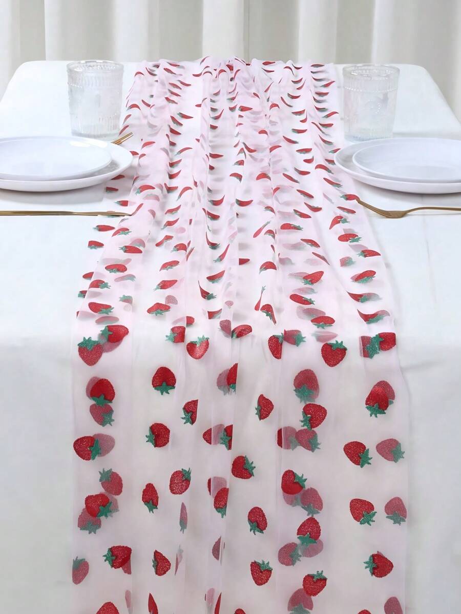 SHEIN 1 件 75*180 厘米粉色草莓图案桌旗,75 厘米*180 厘米网眼纱布桌旗桌布适用于生日婚宴、婚礼装饰、生日装饰、婚礼派对桌旗、家居装饰、夏季水果草莓主题桌旗节日派对餐桌装饰 - 紅白色 - 查看 1
