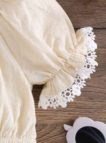 SHEIN Baby Girl Fit Casual Simple Comfort Round Neck Flower Pattern Embroidered Shirt Shorts Two Pieces Set - Apricot - View 6