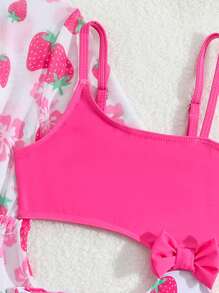 Young Girl Strawberry Print Hollow Out Bowknot One-Piece Swimsuit + UV Protection Cardigan 2 Pieces Set - Multicolor - View 3
