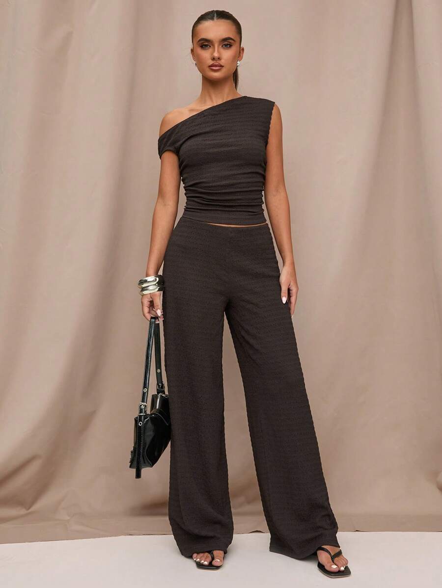 SHEIN BAE 2pcs Summer Set: Coffee Color Asymmetric Asymmetrical Shoulder Jacquard Knit Top And Comfortable Knit Pocket Wide Leg Pants, Suitable For Stylish Street Wear, Beach Vacation, Italian Holiday, Going Out, Cruise Outfits, Brunch Outfits, Ibiza Outfits - Brown - View 1