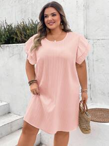 SHEIN CURVE+ Plus Size Women Solid Color Round Neck Ruffle Hem Loose Casual Dress,Summer Outfits For Women,Sun Dresses For Women Beach Outfits For Woman/Beach Dress/Beach Vacation Outfits/Beach Essentials / Graduation/Tea Party Dress Summer/Country/Beach Vacation Outfits/Beach Outfits/Beach Wear - Baby Pink - View 4