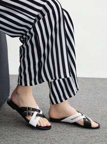 CUCCOO BIZCHIC Sandalias planas versátiles y casuales para mujer, de verano - Negro - Ver 1