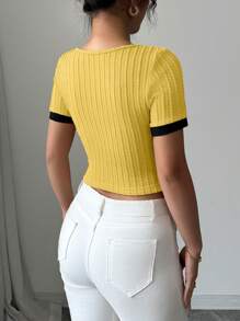 INAWLY 女士优雅通勤卡其色麻花针织方领撞色饰边纽扣装饰开衩下摆 T 恤