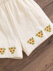 SHEIN Baby Girl Fit Casual Simple Comfort Round Neck Flower Pattern Embroidered Shirt Shorts Two Pieces Set - Apricot - View 9