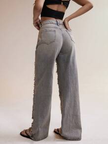 Easelle Jeans slavati e consumati, di moda e adatti per l'estate