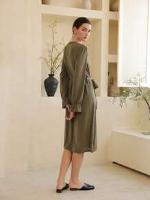 Moireta 女士闪亮罗纹针织和蕾丝拼接优雅长袍 - 軍綠色 - 查看 2