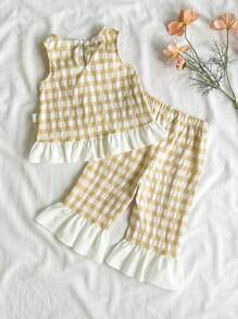 SHEIN Baby Girls' Yellow Gingham Ruffle Sleeveless Top And Pants Set: Adorable Polyester Outfit For Summer - Yellow - View 2