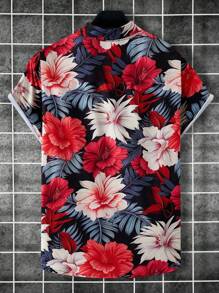 Manfinity RSRT Herren Hemd mit tropischem Pflanzenmuster und kurzen Ärmeln, figurbetontes Button-Up Blumengrafik Hemd für den Urlaub