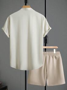 Manfinity RSRT Bộ quần áo nam màu trơn đơn giản đi nghỉ mát và quần short dây rút màu trơn, thiết kế in họa tiết hình học hình tai lúa mì. Quần áo thời trang nam, quần áo nam thường ngày, thích hợp để mặc hàng ngày, đi nghỉ, đi chơi, tiệc tùng, giải trí, gặp gỡ bạn bè, có thể dùng làm quà tặng cho bạn bè, gia đình, bạn trai, chồng, cha Bộ quần áo cho nam Bộ quần áo mùa hè cho nam Bộ quần áo mùa hè cho nam Bộ quần áo thường ngày - Nhiều màu - Xem 2