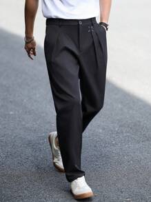 Manfinity Homme Men's Casual Daily Style: An INS-Inspired Featuring Minimalist, Relaxed Black Suit Pants For Everyday Wear. It Makes A Great Gift For A Boyfriend Or Husband, Exuding French Elegance And Romance. Men's Solid Color Pleated Straight Leg Loose Casual Suit Pants, For Men Pants, Slacks Pants For Men - Black - View 3