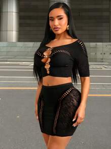 SHEIN SXY 春夏衣服套装度假沙滩优雅休闲音乐节夜店黑色高弹无缝镂空蕾丝短袖圆领短上衣高腰半身裙两件套