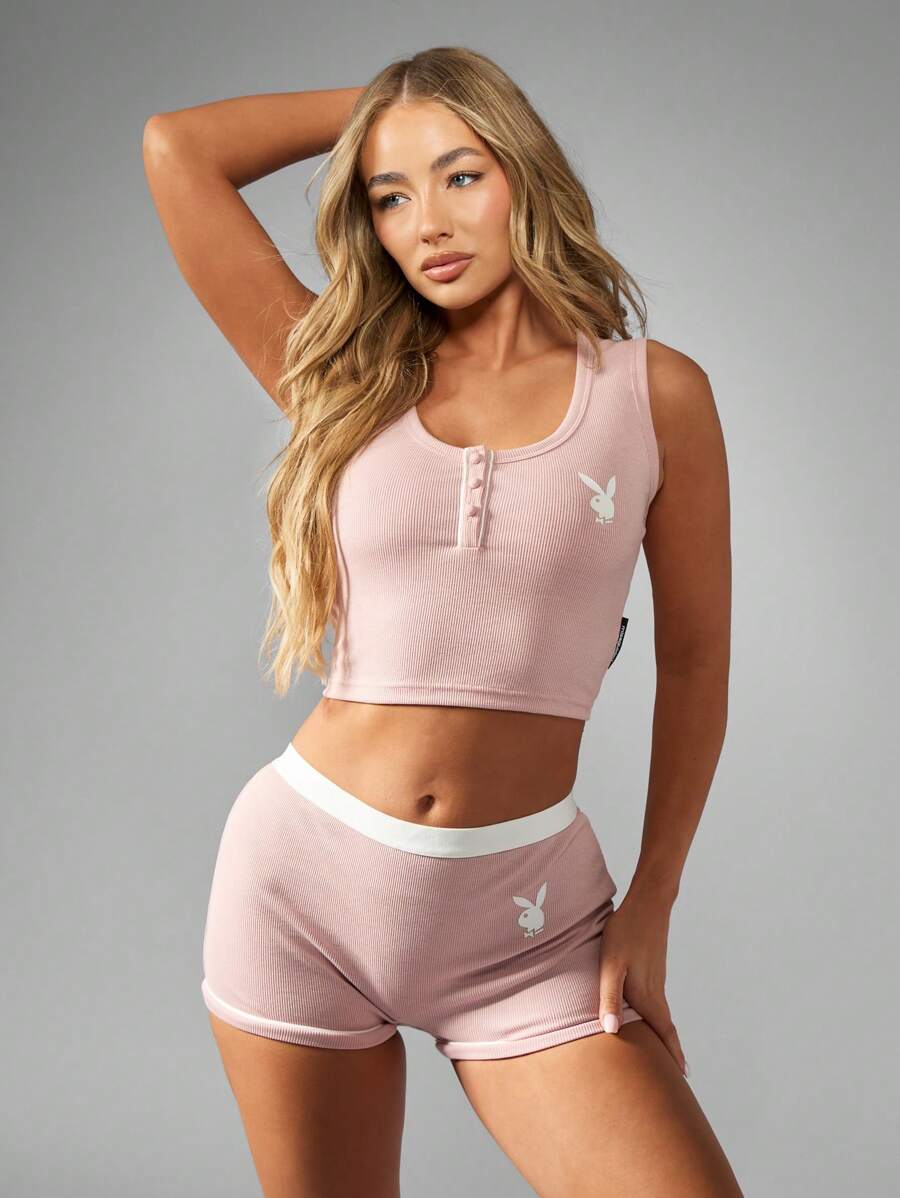 Missguided x Playboy Conjunto de pijama de dos piezas con top corto acanalado y shorts para Navidad - Rosa - Ver 1