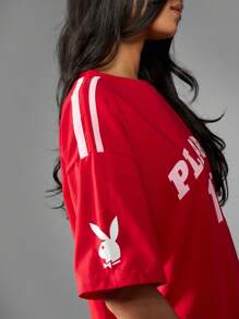 Missguided x Playboy Oversized Athletischer Stil Jubiläums Nummer Statement Street Style Lässig Sommer Baumwollmischung Grafik T-Shirt Mode Sport Urban Streetwear Kollektion Kurzarm Alltags Essentielles T-Shirt - Rot - Übersicht 6