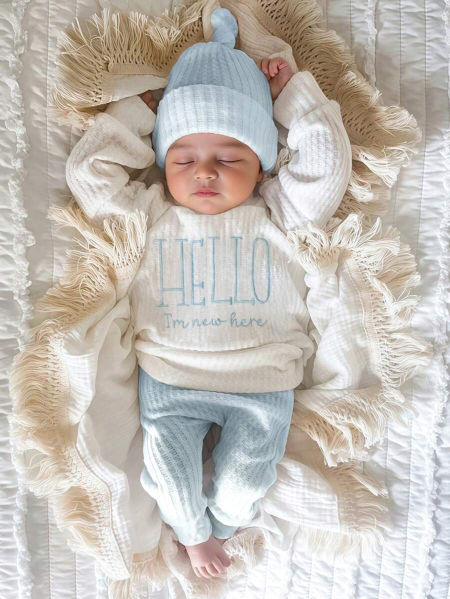 SHEIN 男婴“Hello”字母刺绣摄影服装套装,包括上衣、裤子和帽子,婴儿 1 个月 - 100 天影楼服装 - 彩色 - 查看 1