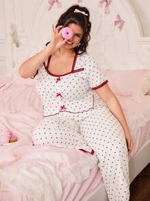 SweetSlumber Conjunto de pijama de talla grande con diseño de corazón dulce, ribete de volantes y color contrastante