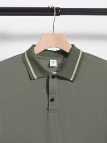 SHEIN 青少年男孩撞色 Polo 领军绿色休闲 Polo 衫，时尚、简约、百搭、可爱、柔软舒适，适合日常穿着、上学、旅行、运动、海滩度假 - 軍綠色 - 查看 9