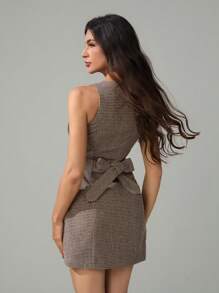SHEIN Tall 女士千鸟格单排扣圆领无袖迷你连衣裙 - 棕色 - 查看 2