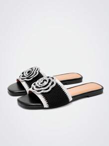 Maija Sandal Kasual Wanita Motif Anyaman Bunga, Bergaya & Elegan - Hitam - View 2