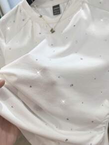 SHEIN LUNE 女式休闲圆领水钻褶饰侧边短袖T恤上衣，夏季 - 白色 - 查看 7