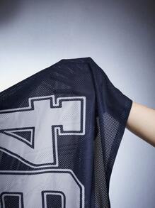 Manfinity EMRG Áo ba lỗ rộng rãi cổ chữ V in số cho nam - Màu xanh lam - Xem 4