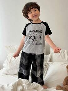 DAZY Young Boy Round Neck Short Sleeve T-Shirt With Raglan Sleeve And Pants Pajama Set - Grey - View 1