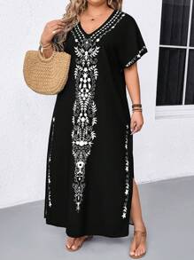 SHEIN Plus Size Women Casual Beach V-Neck Half Sleeve Graphic Print Long Dress - Black - View 3