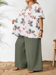 SHEIN CURVE+ 2 Pieces/Set Women's Plus Size Printed Top And Green Pants Set, Fashionable New Set For Spring And Summer Outings, Casual Vacation Two Pieces Set, Curve Plus, Boho Vacation, Vacation Outfits Womanbeach Outfits For Woman/Beach Dress/Beach Vacation Outfits/Beach Essentials / Graduation/Tea Party Dress - Multicolor - View 7