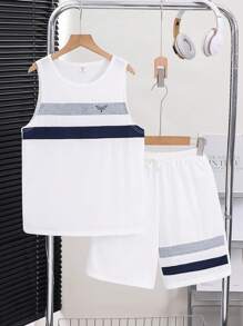 SHEIN 2 Packs Tween Boy Casual Sports College Artistic Style Retro With Small Patterns And Multi-Color Stitching White Round Neck Vest And White Shorts Set Suitable For Kids Outfits Toddler Boy Clothes Back To School Boys Set Suitable For Birthday Parties, Evening Parties, Performances, Weddings, Baptisms, Opening Ceremonies Daily Suitable For Daily Use Suitable For School Suitable For Travel Suitable For Sports Suitable For Spring And Summer Seasons - White - View 1