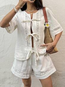 SHEIN EZwear Camisa de verano casual para mujer de unicolor con bordado hueco y cordones - Blanco - Ver 3