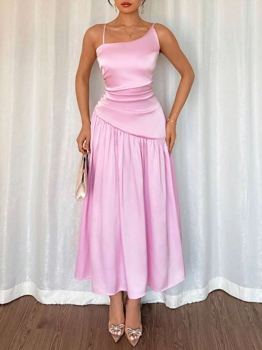 Islaluna فستان نسائي أحادي اللون ذو ياقة غير متماثلة، كم دون أكمام ، مطوي