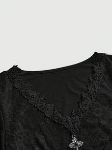 ROMWE Spring/Summer Black Plus Size Sexy Gothic Contrast Lace V-Neck Flare Sleeve Blouse, Halloween Fall - Black - View 4