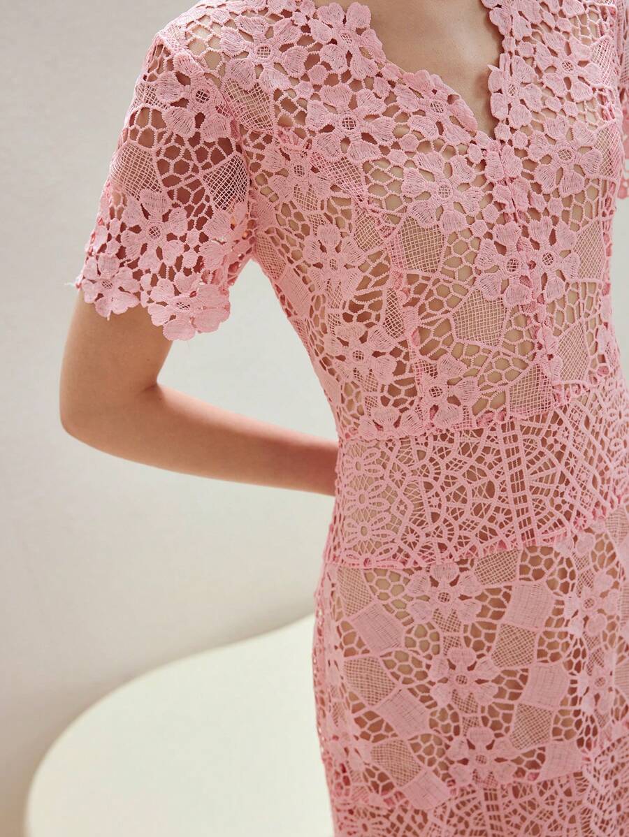 MOTF STUDIO V-NECK GUIPURE LACE LONG DRESS - Pink - View 2