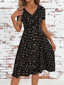 SHEIN Clasi Women's New Fashion Elegant V-Neck Ditsy Floral Pattern Buttoned Sun Dress Mid-Length, Short Sleeves, Suitable For Daily Commuting Work Outfit, Summer Mother's Day Dress,Bohemian Clothes