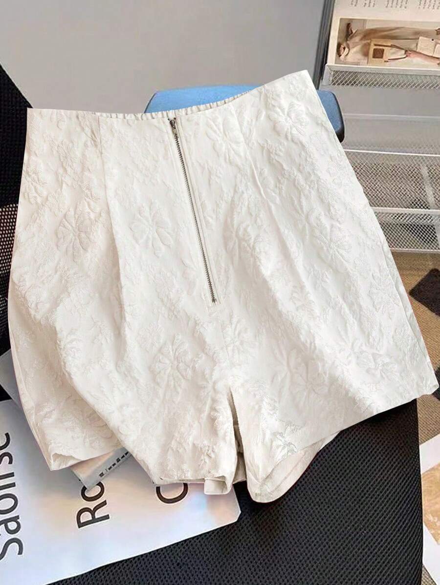 Franclia Plus Size Women Woven Solid Color Jacquard Zip Design Wide Leg Elegant Romantic Shorts - White - View 1