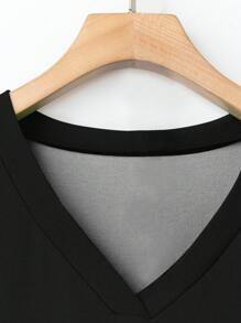 SHEIN CURVE+ Camiseta con bolsillo y diseño de corazón degradado, de talla grande, casual y versátil, adecuada para verano, con cuello en V, tops lindos para mujeres, tops casuales, tops de verano, tops con estampado de corazón