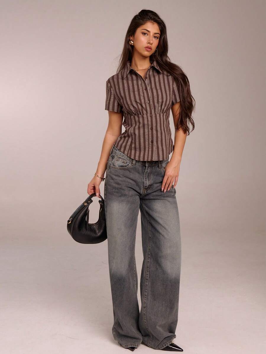 SHEIN Forever 21 春夏女装浪漫/舞会/正式/生日/90年代/商务休闲/优雅/西式/外出/时尚/休闲/千禧年/夜店/办公室/鸡尾酒会/复古/紧身/锐舞节/趣味/高贵/老钱/街头风/度假/乡村音乐会/工作/端庄/春假/单身派对/演唱会/酷女孩/毕业/60年代短袖衬衫 - 彩色 - 查看 1