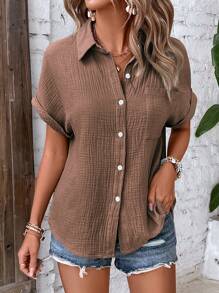 EMERY ROSE قميص أزرار أمامي ذو جيب بقماش ملمسي ولون صلب بسيط للنساء, صيفي