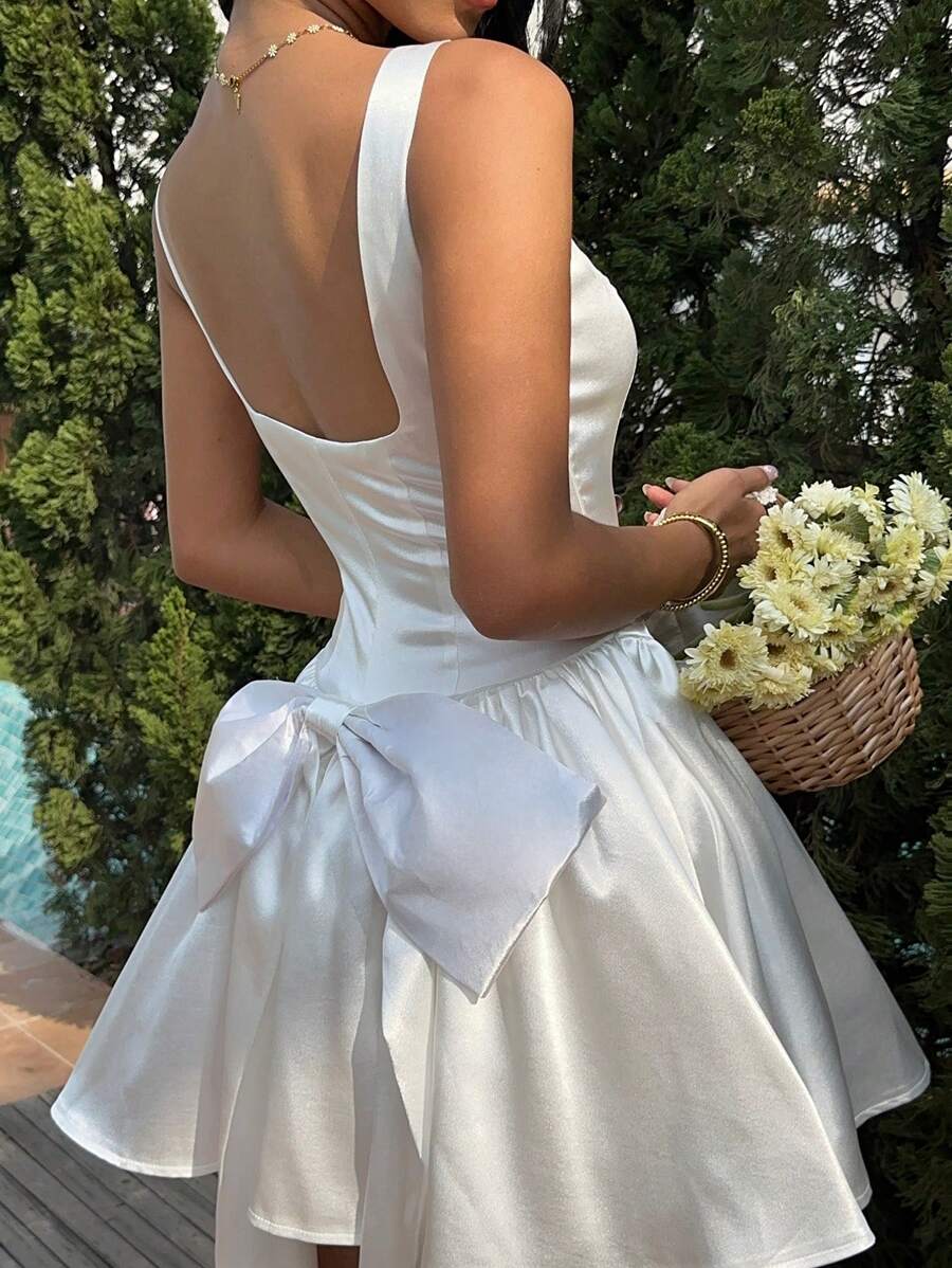 SHEIN EZwear Women's Cute Solid Color Bow Back Sleeveless Mini Dress - White - View 1