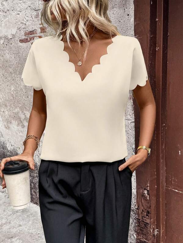 EMERY ROSE Damen einfarbige Bluse mit V-Ausschnitt und kurzen Ärmeln für den Lässig-Look