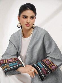 Al Najma 简约休闲弹力袖口女式长袍 - 灰色 - 查看 2