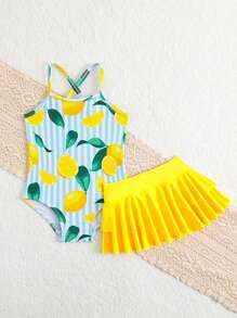 SHEIN 1pc Baby/Girl Strawberry Print Swimsuit With Skirt Yellow Outfit Baby Yellow Dress Baby Summer Baby Clothes Girl Baby Summer Clothes Girl Summer Baby Girl Clothes - Multicolor - View 5