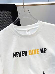 SHEIN Bộ quần short tay ngắn thường ngày cho bé trai 2 món, trang phục thường ngày của Học viện nhạc Punk đường phố, tiệc tùng, lễ hội âm nhạc, phù hợp cho mùa xuân và mùa hè, họa tiết Graffiti, khối màu - Màu vàng - Xem 3