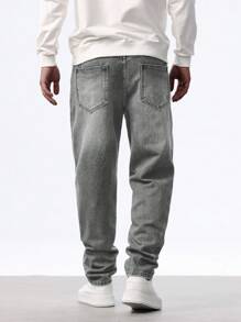 Manfinity Homme Men's Pockets With Distressed Straight Leg Casual Jeans