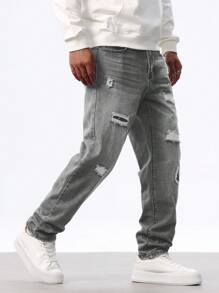 Manfinity Homme Men's Pockets With Distressed Straight Leg Casual Jeans